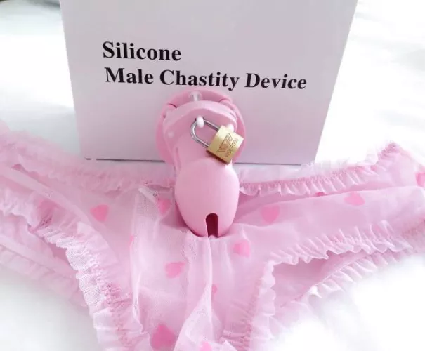 I know you’ve got a baby dick loser! Comment your size 😂you should be humiliated