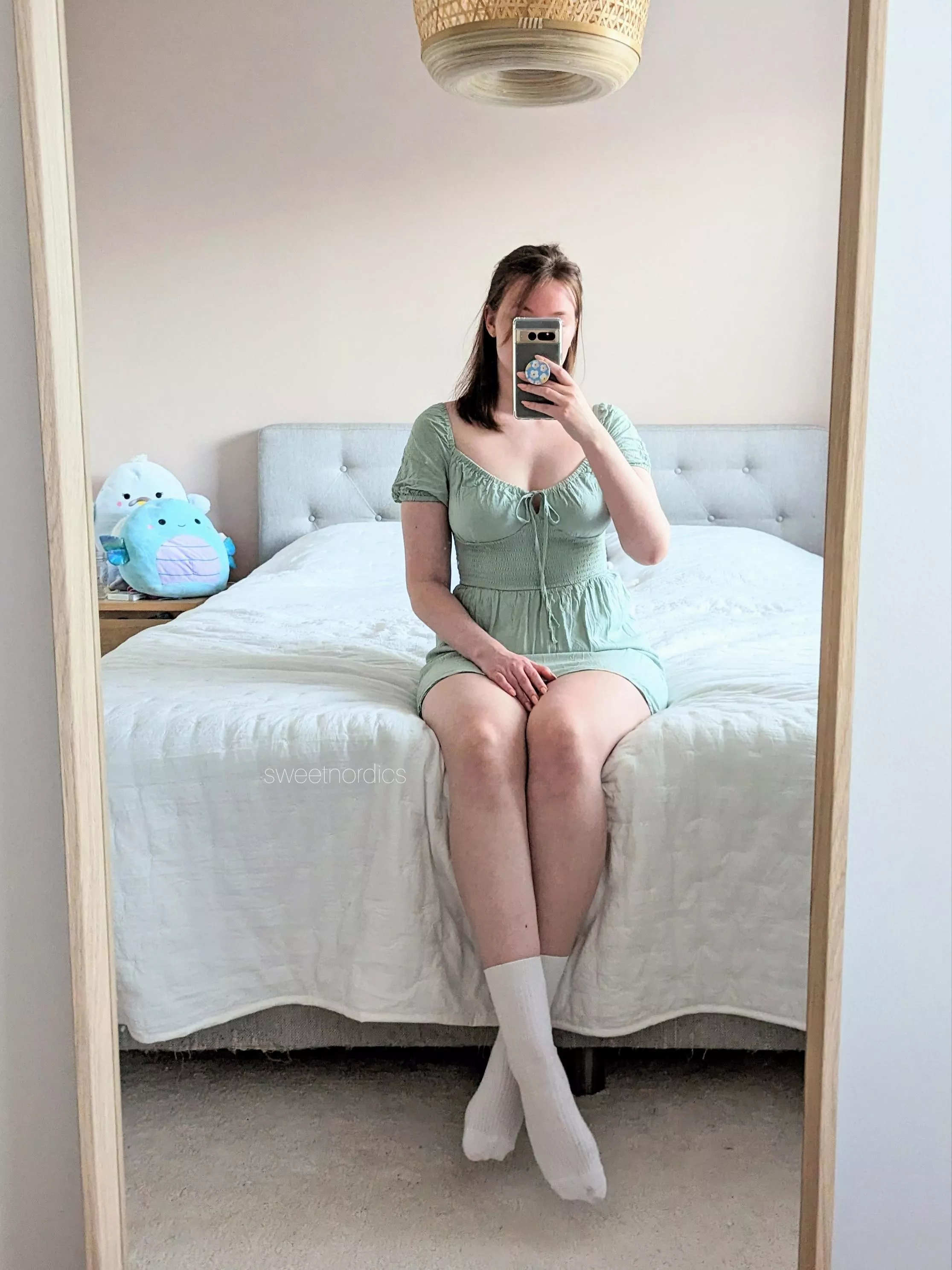 I thought I'd share an other one of my favorite dresses. 😋💚 Do you like it?