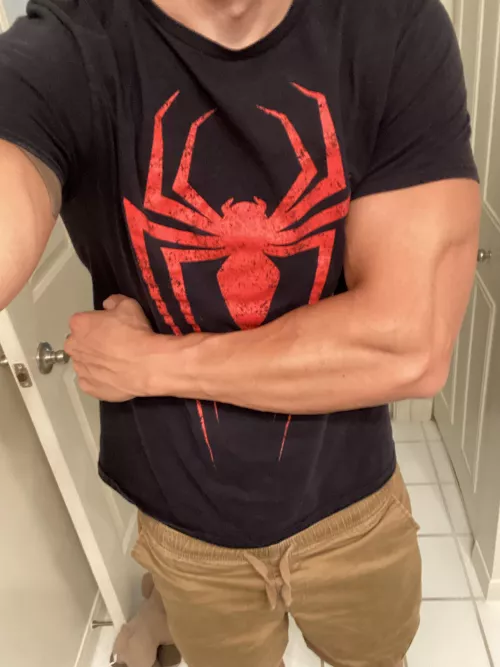 I’m more into blondes than red heads. Who wants to be my Gwen Stacy?