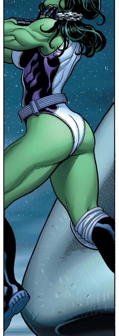 Jennifer Walters, The She-Hulk, being choked by the Red Hulk. Cortesy of Frank Cho. [Hulk (2008) #8]