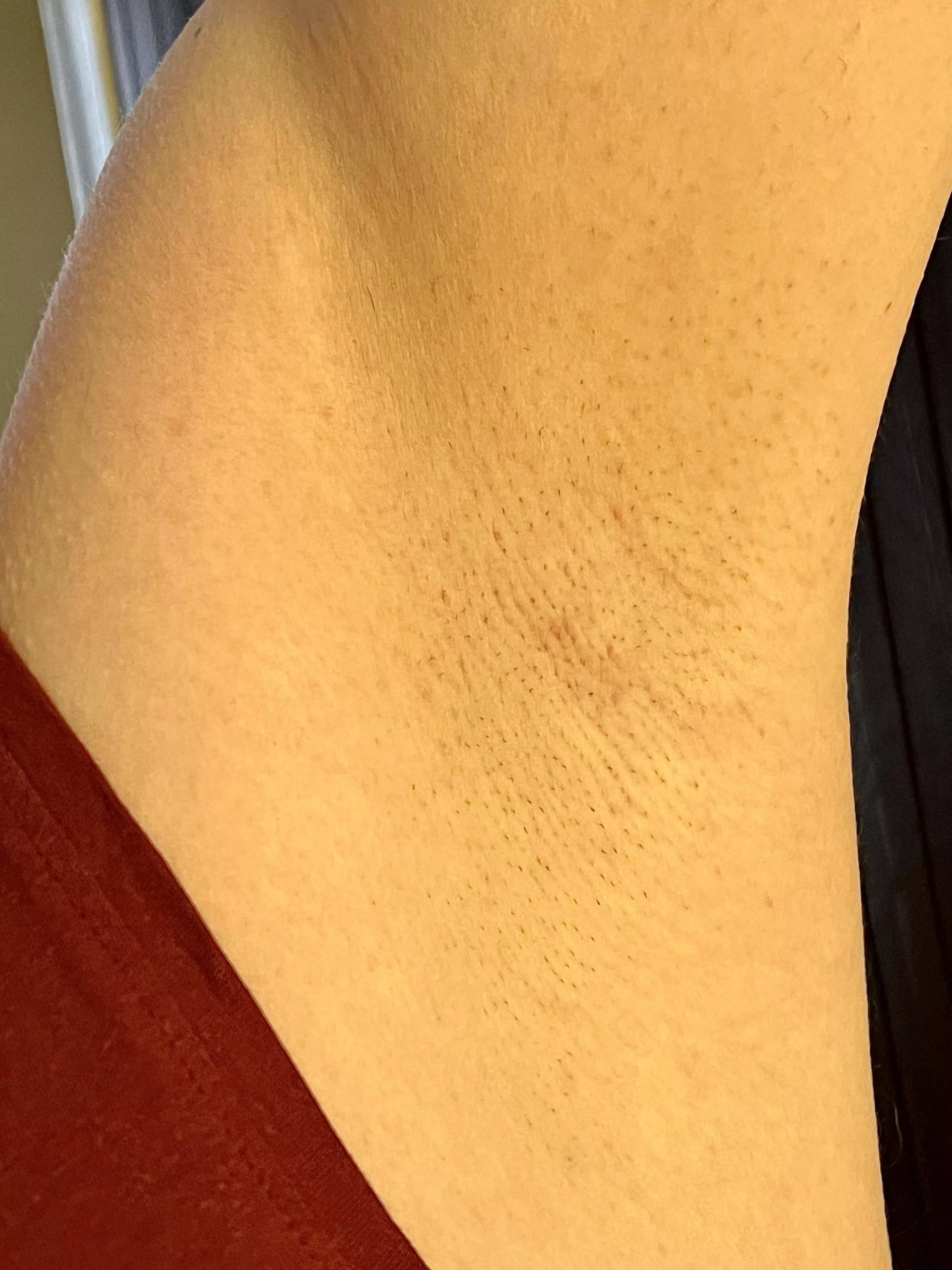 My pits get stubbly so fast, would you like to lick them while they’re prickly?