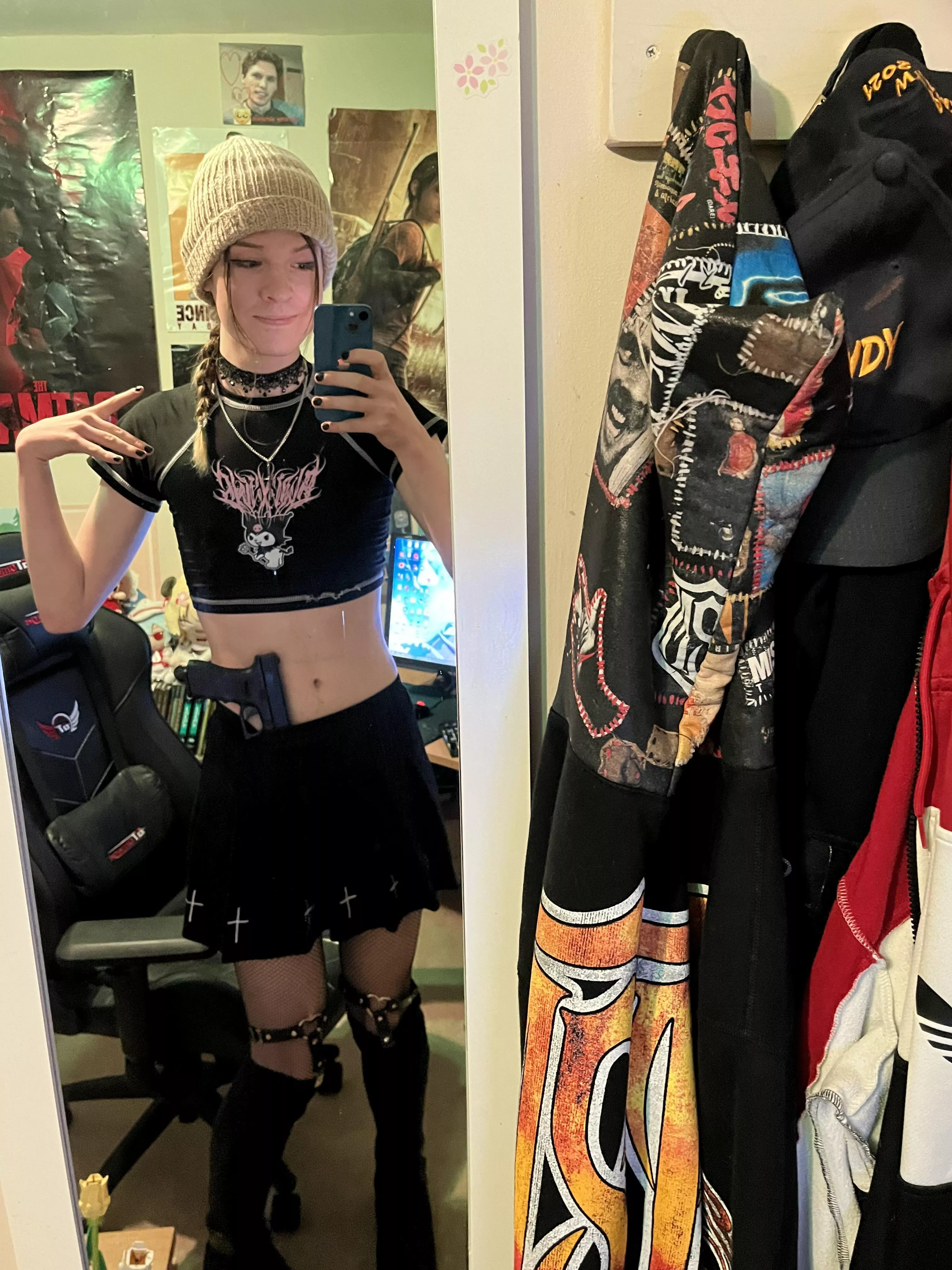 Perfect attire for -1° weather 🫡