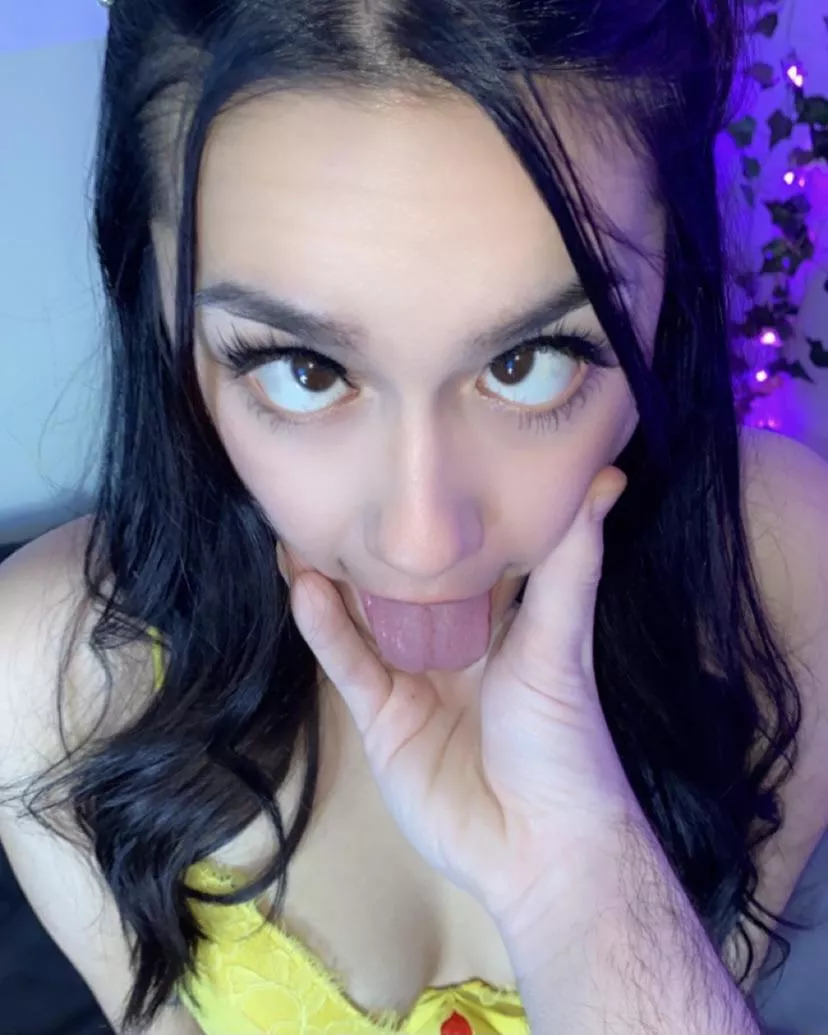this face needs cum all over it