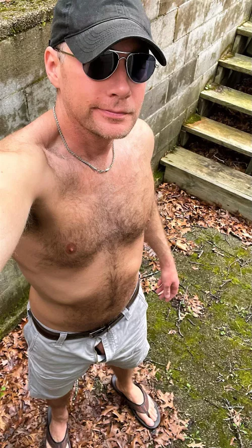 Wanna work up a sweat? I’ll lick your body clean.