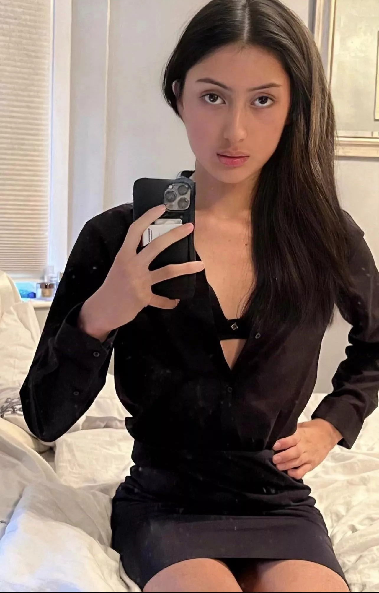 Who wants to spend a night with me x