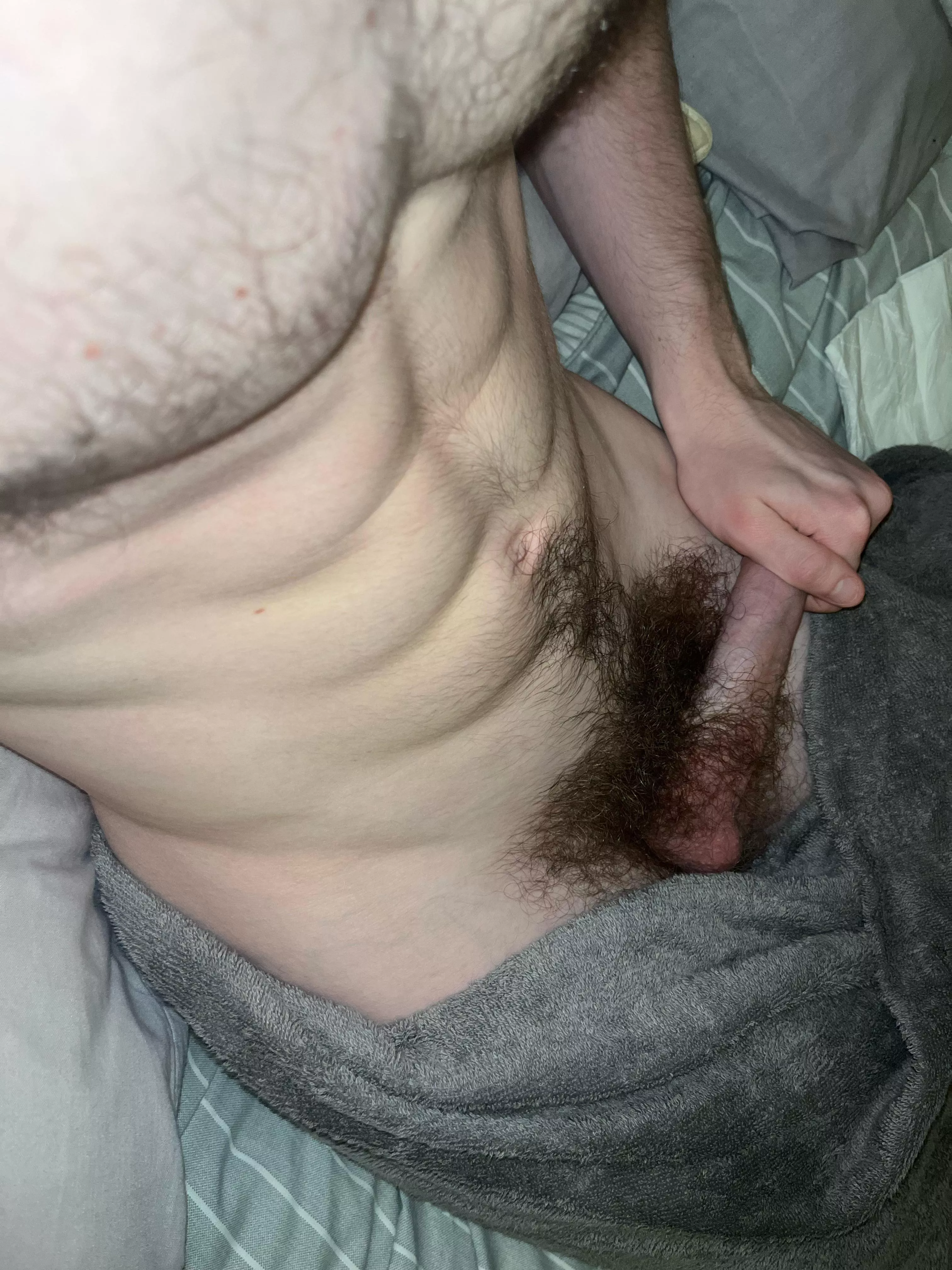 22 UK, only into muscle guys. OHall24