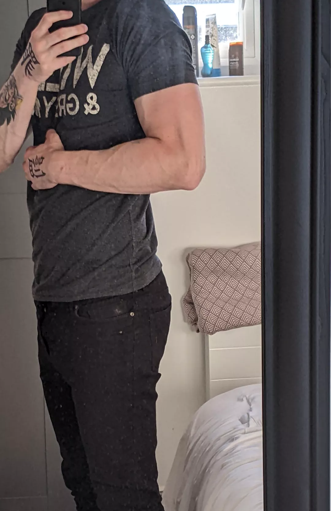 24 m, 6'4 hung handsome muscular addicted to smooth submissive bubblebutt boys, snap is ukdeviant11 24 m, 6'4 hung handsome muscular addicted to smooth submissive bubblebutt boys, snap is ukdeviant11