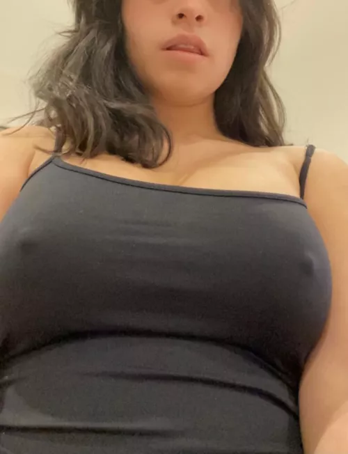 Com[f]y tank top