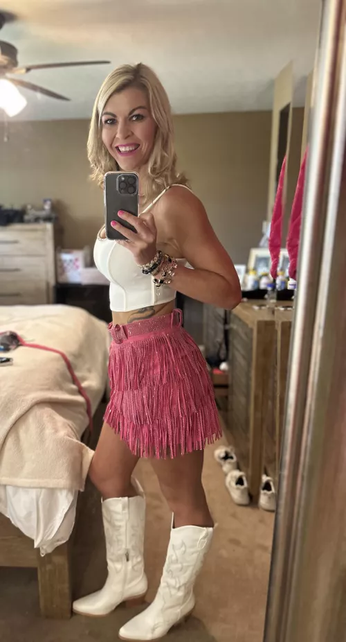 Concert ready! Just a Mil[f] going to have some fun.