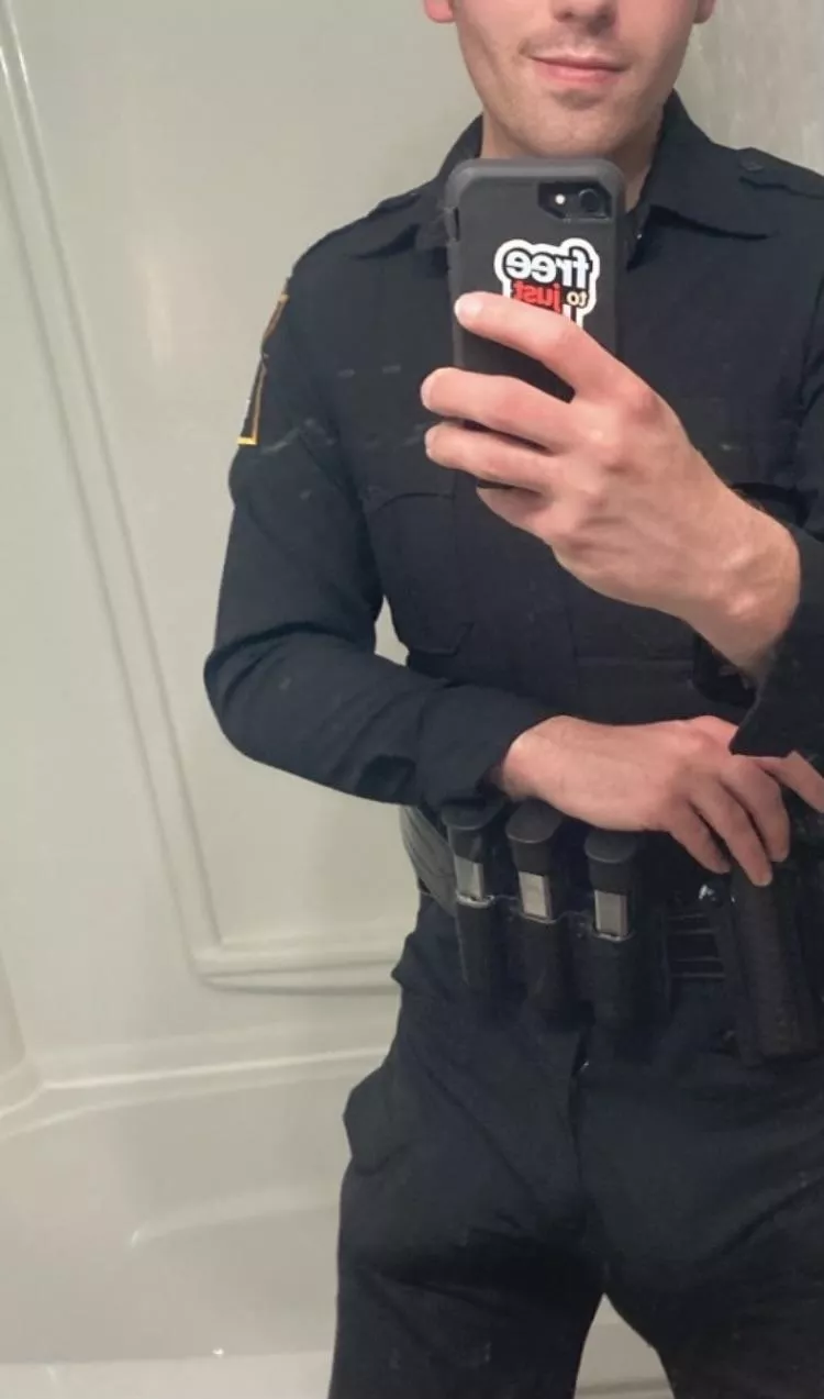 Handsome 👮‍♀️ and Hung 🍆