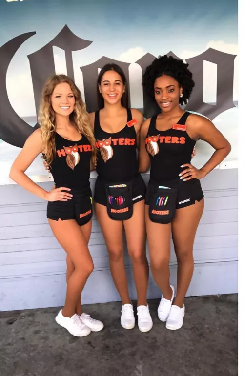 Hooters