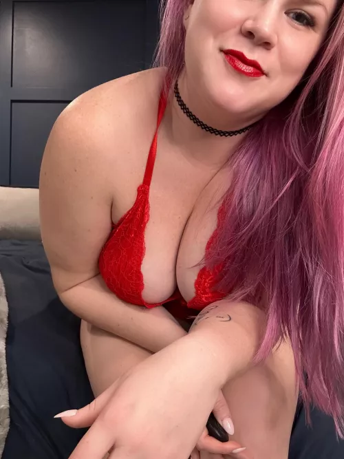 ❤️ just looks so good against my pale skin