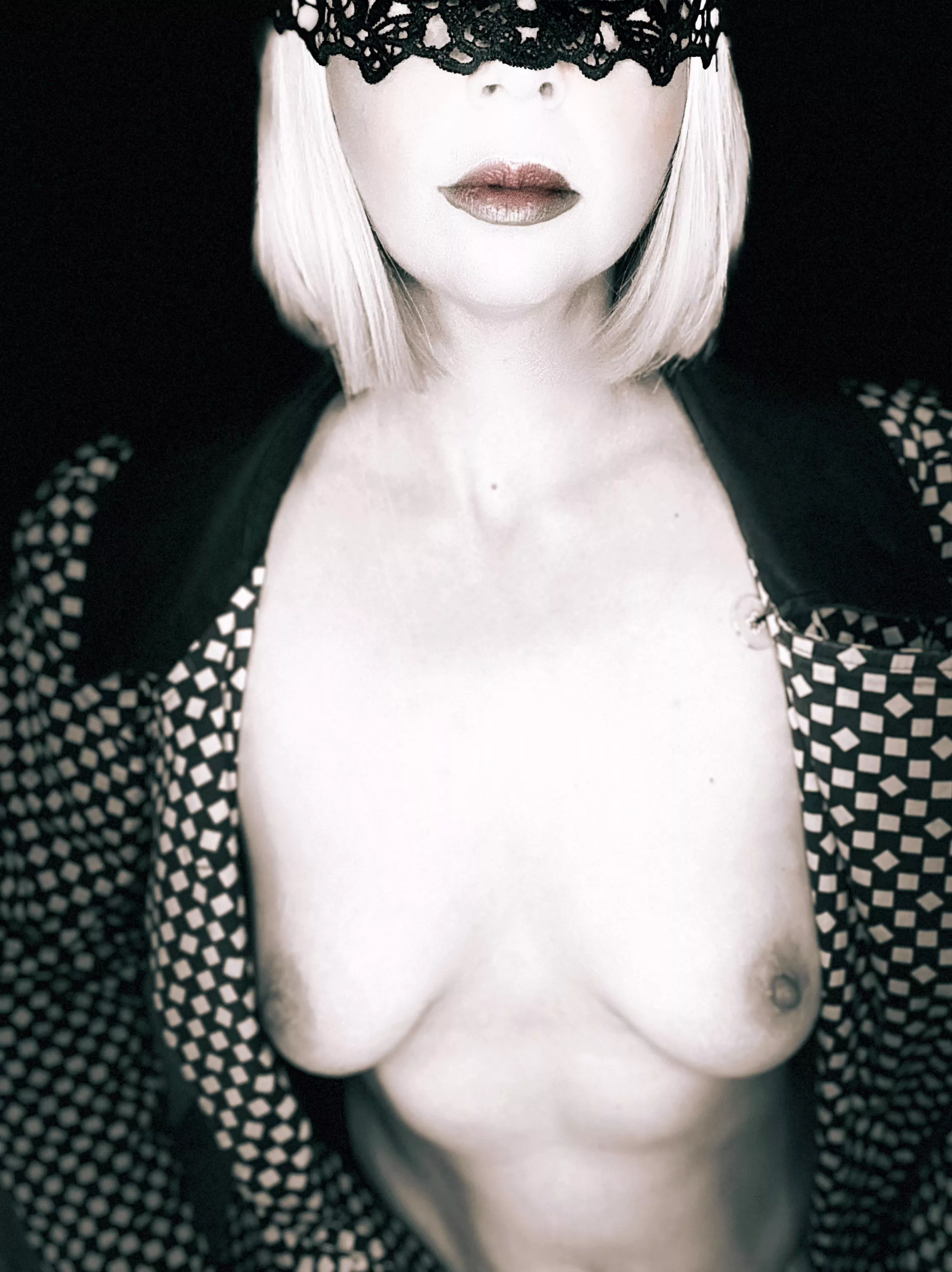 🎶 “Just lust easier sussed real love makes me untrue” 🎶