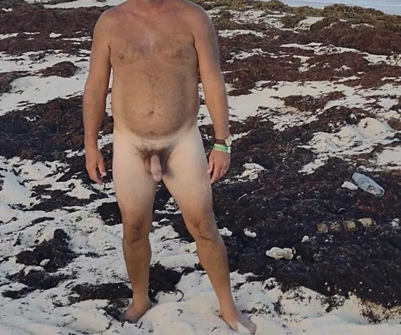 M(50) Enjoying the beach