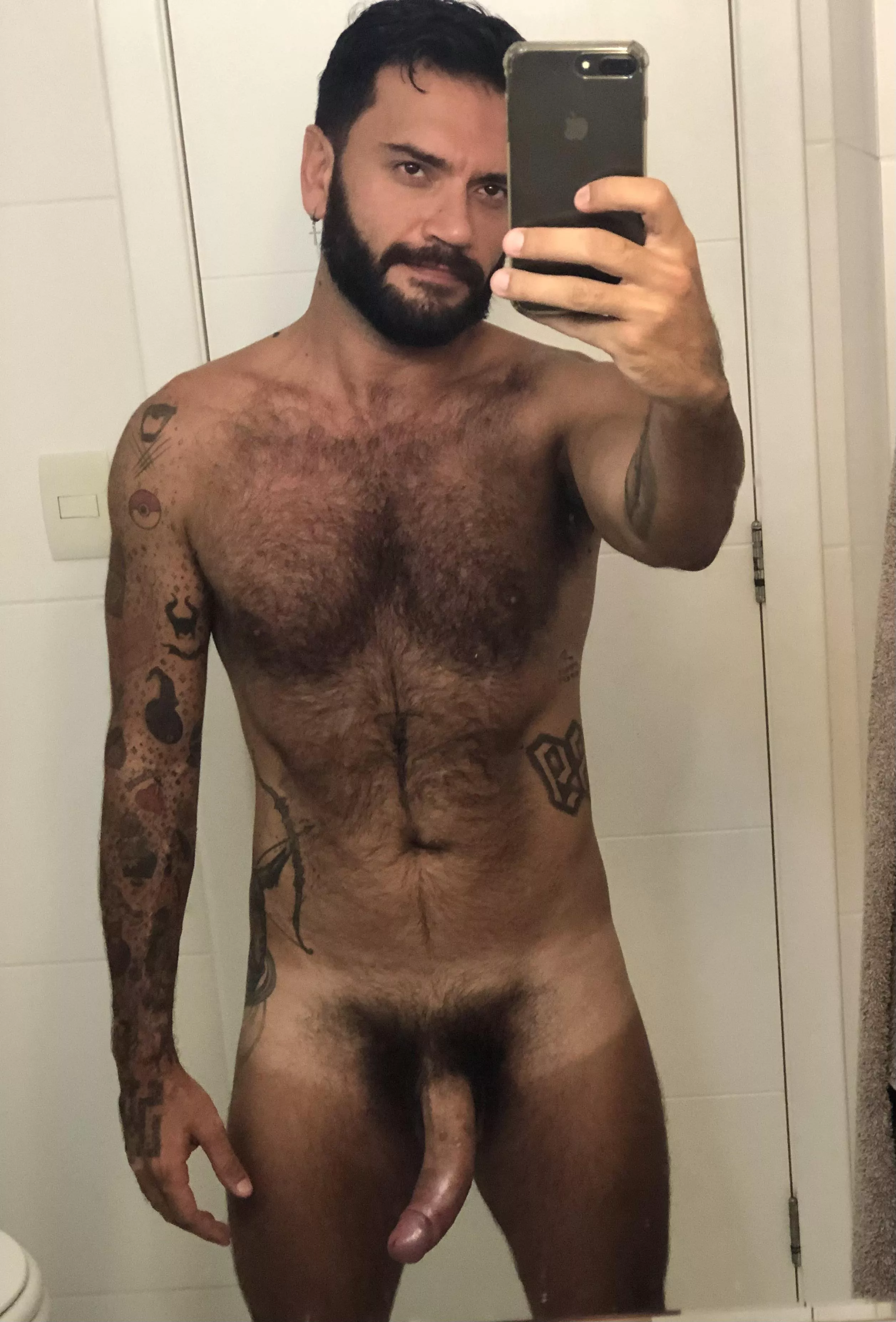 Saturday night… horny and alone! 🥵