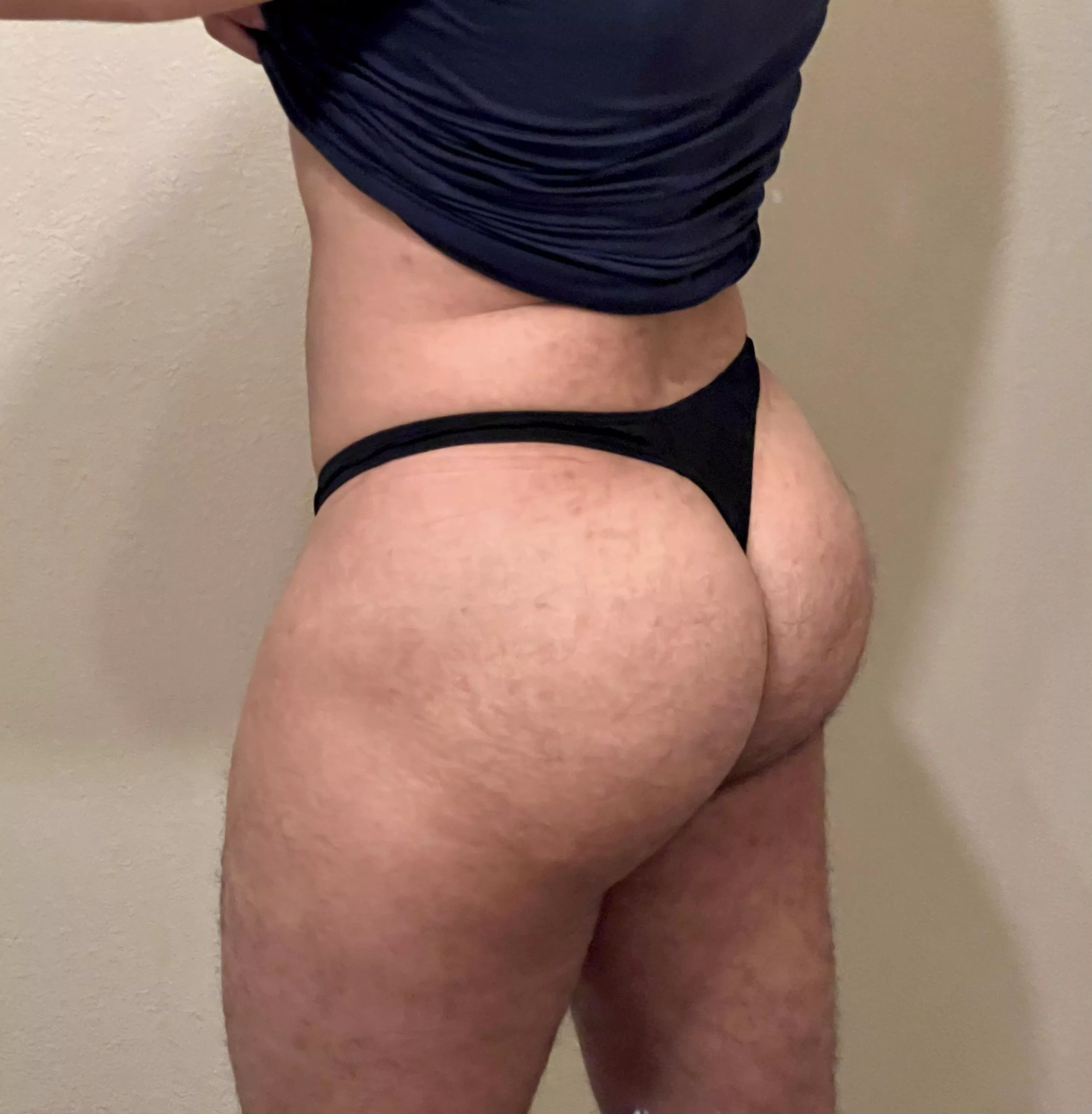 Soooo excited for Sunday Funday 😈👅🍑 hopefully I find someone to have some fun with