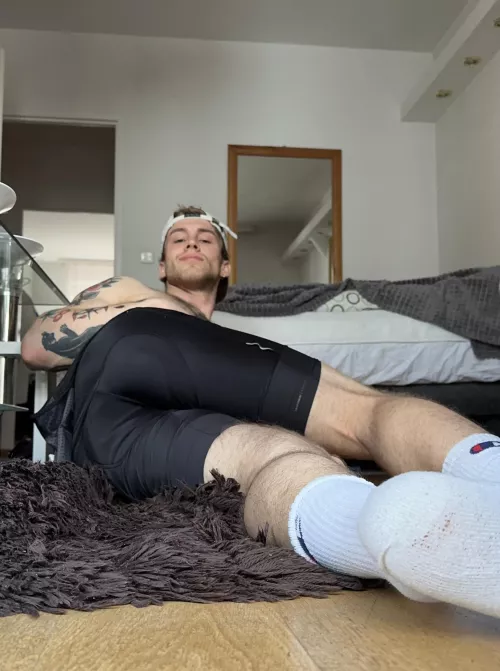 Strong legs..big butt