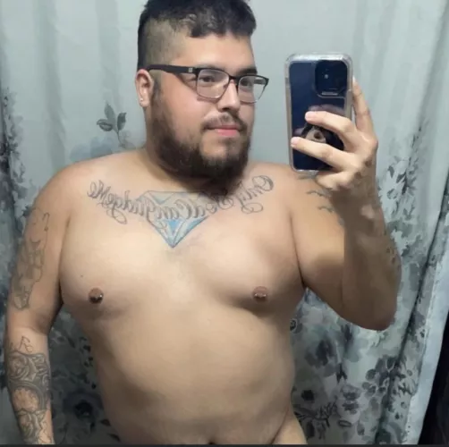 Who loves a big thick boy 🐻😈