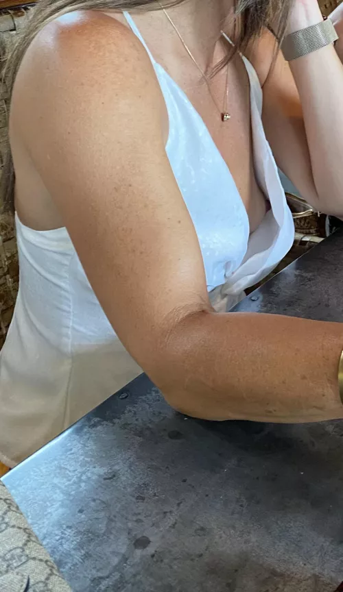 Wondered why waiter kept refilling my drink!