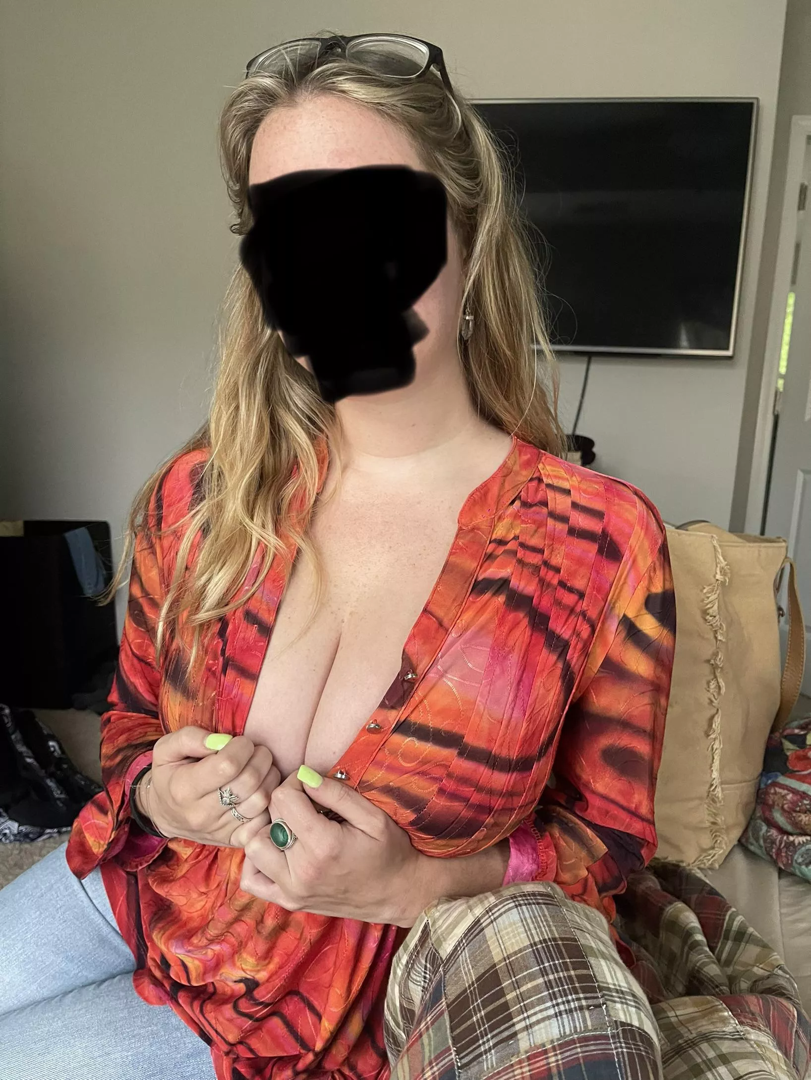 you wanna see them? ;)