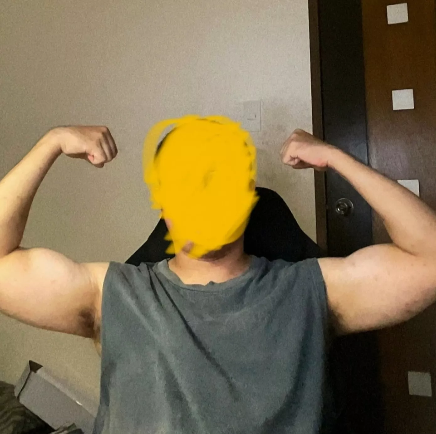 26 hung bi asian jock. Lf bros/dads to jerk off with. Face required. Fratbros, hairy, beefy++ @asianbro22