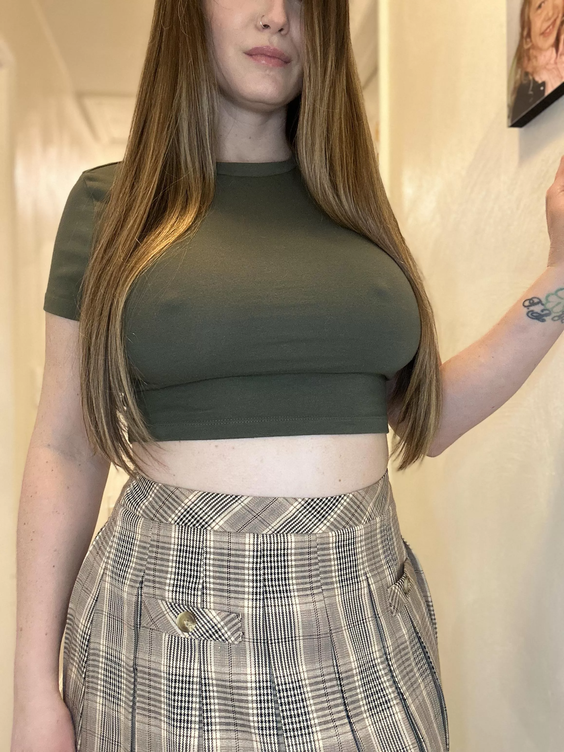 35 and I refuse to dress my age or wear a bra 😜