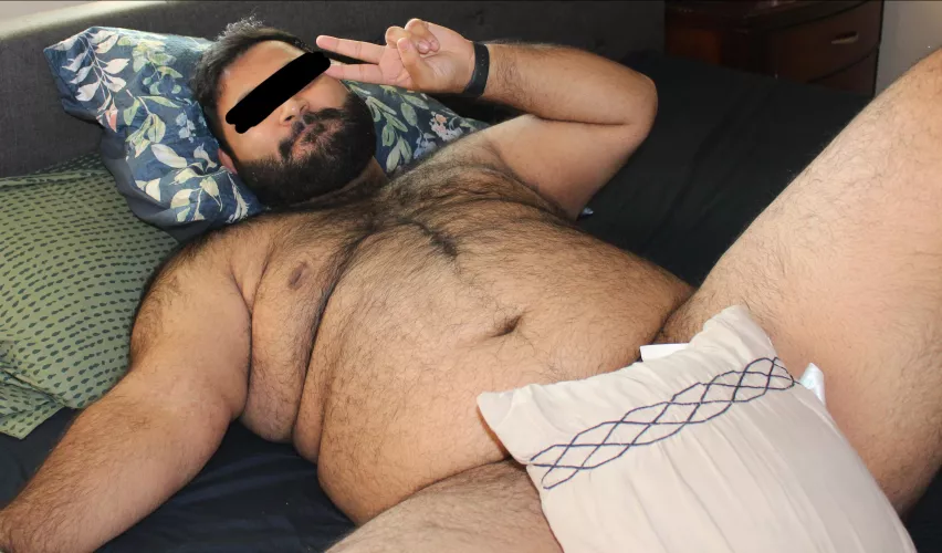 Belly rubs and kisses pls