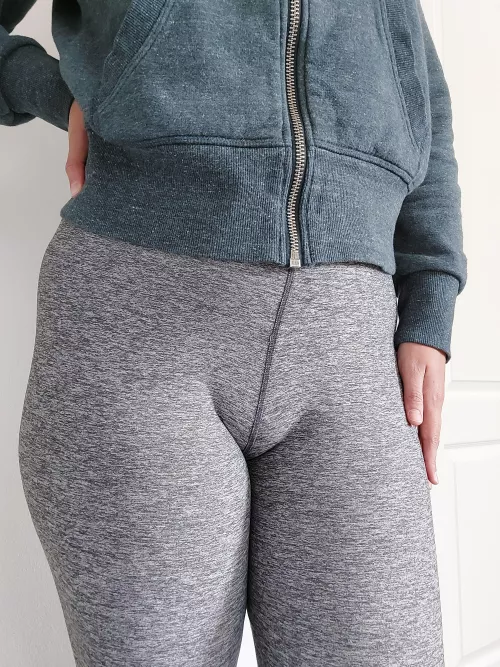 Can you fit my whole toe in your mouth?