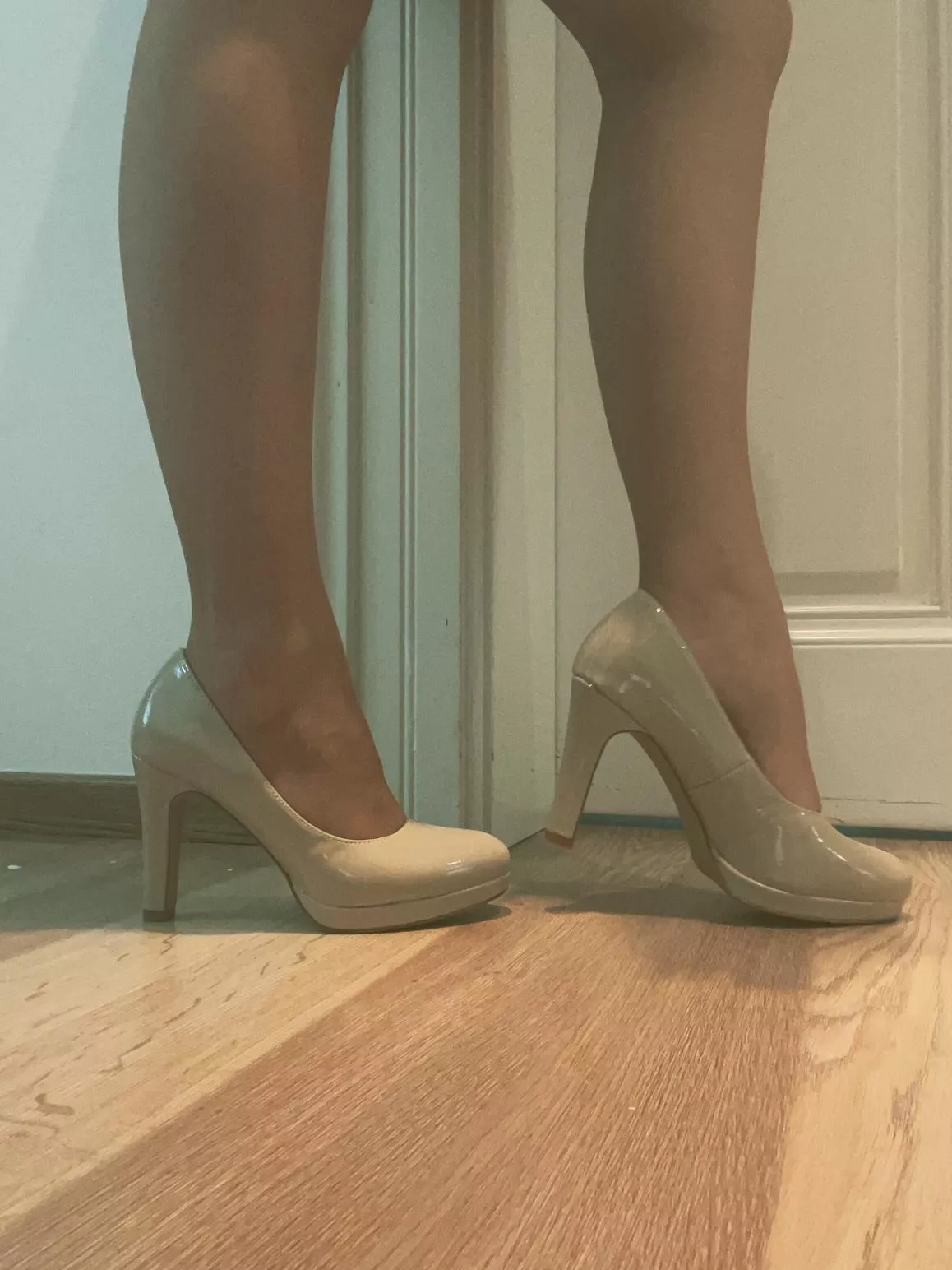 Classy beige heels