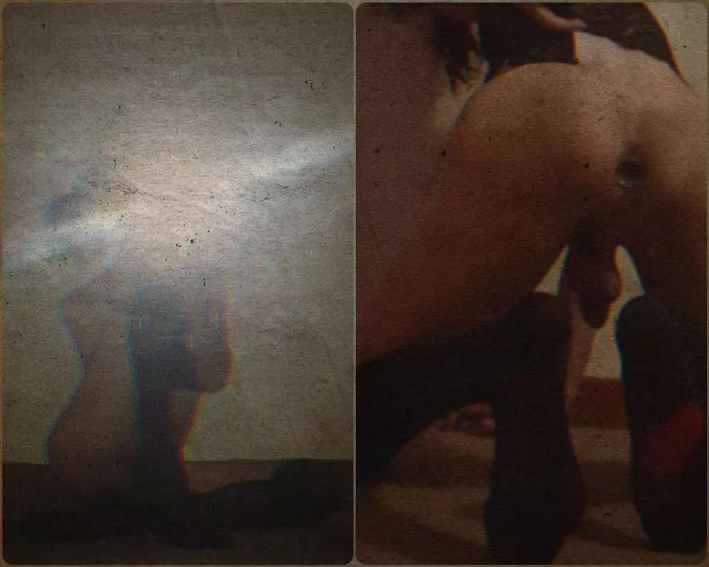 Did you like the pics I hid in your locker 😏😝