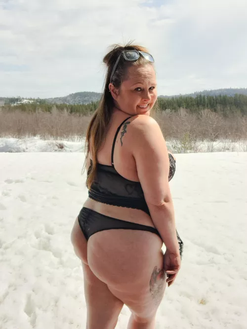 Fresh air is on the bare skin