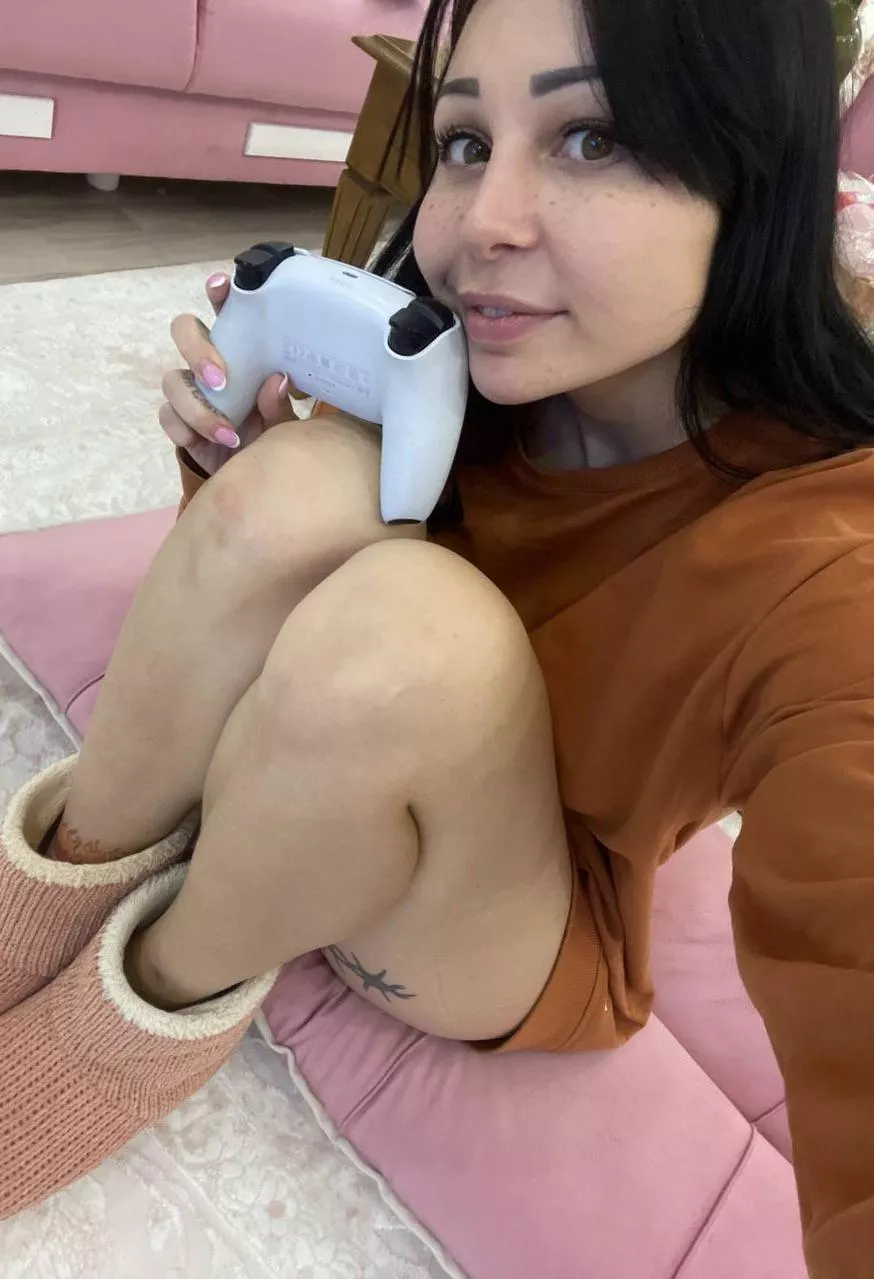 I like to play sitting on the floor