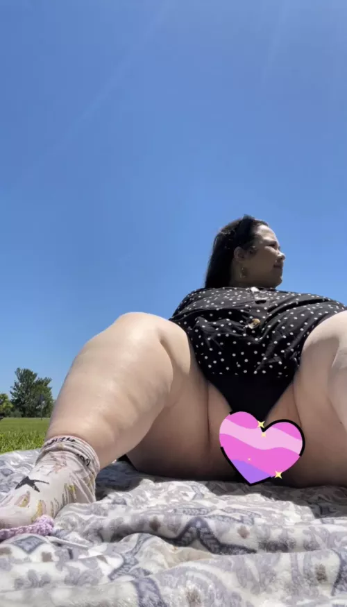 I looove taking sexy pictures in public ❣️