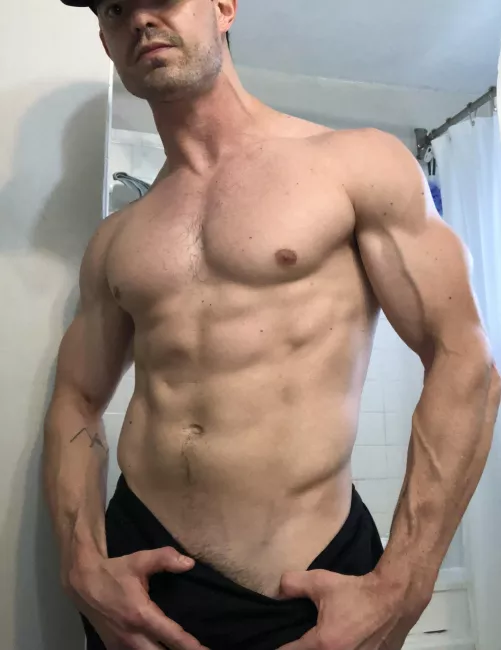 Kicked (m)y own ass on the heavy bag today