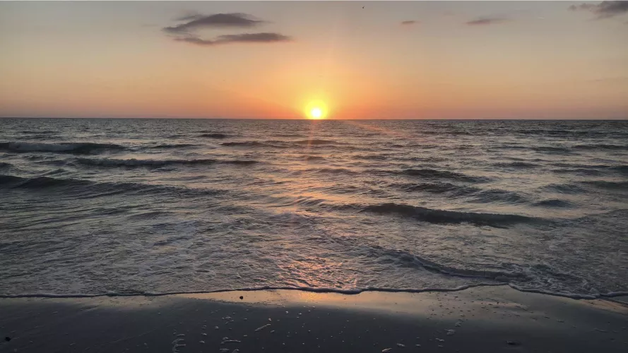 Love a good beach sunset 😍