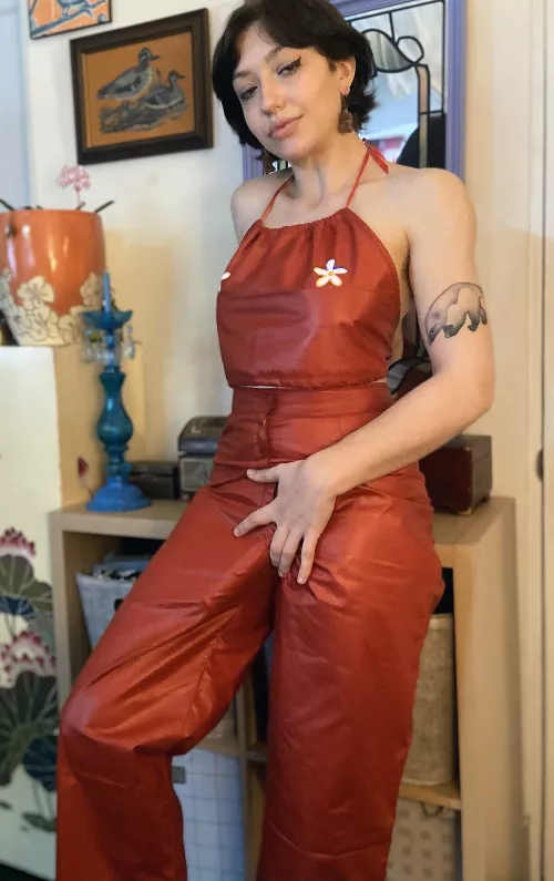 made this little outfit over the weekend 💓