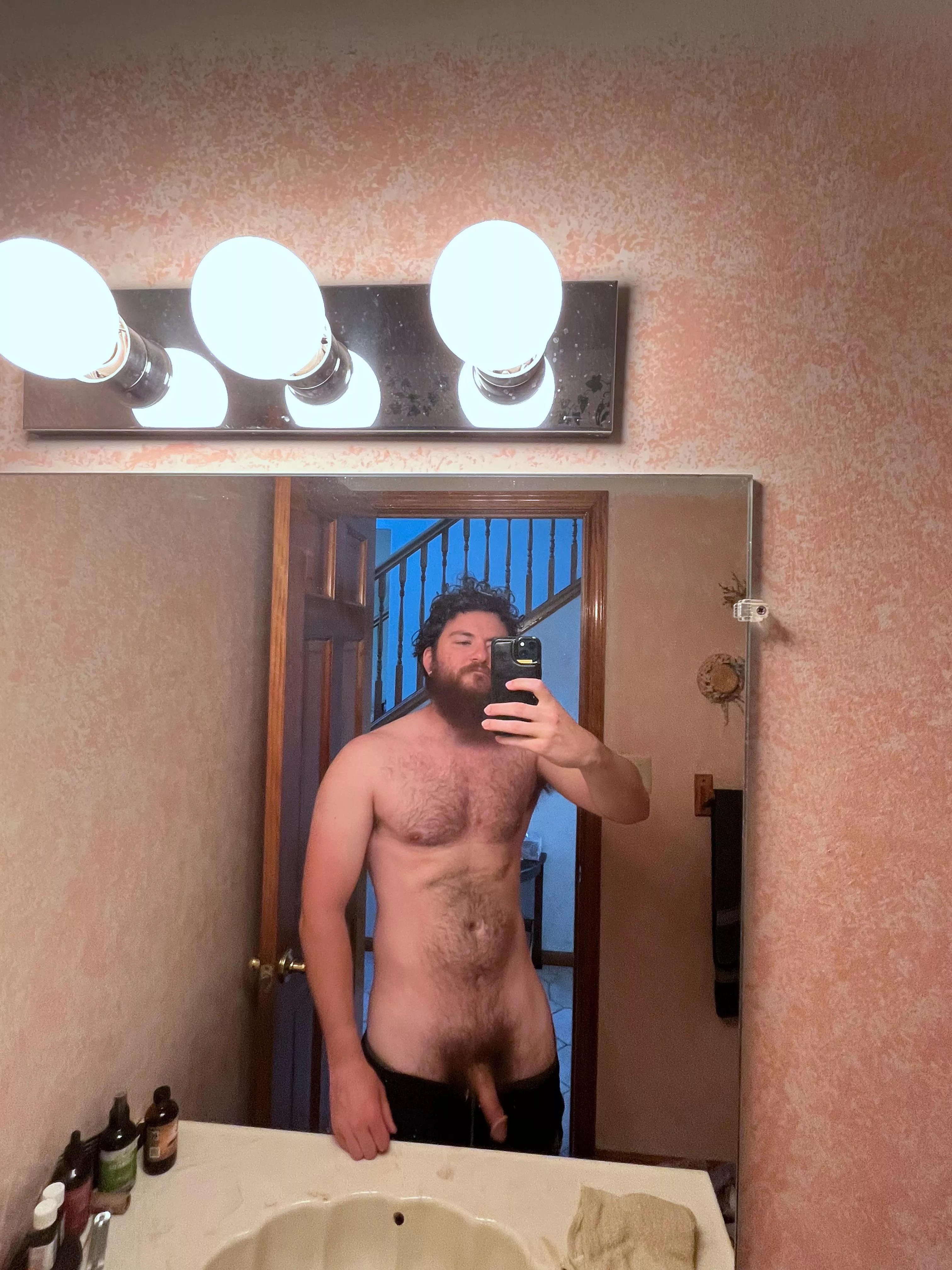 Pre shower 🤙🏼 (May have some more fun today)