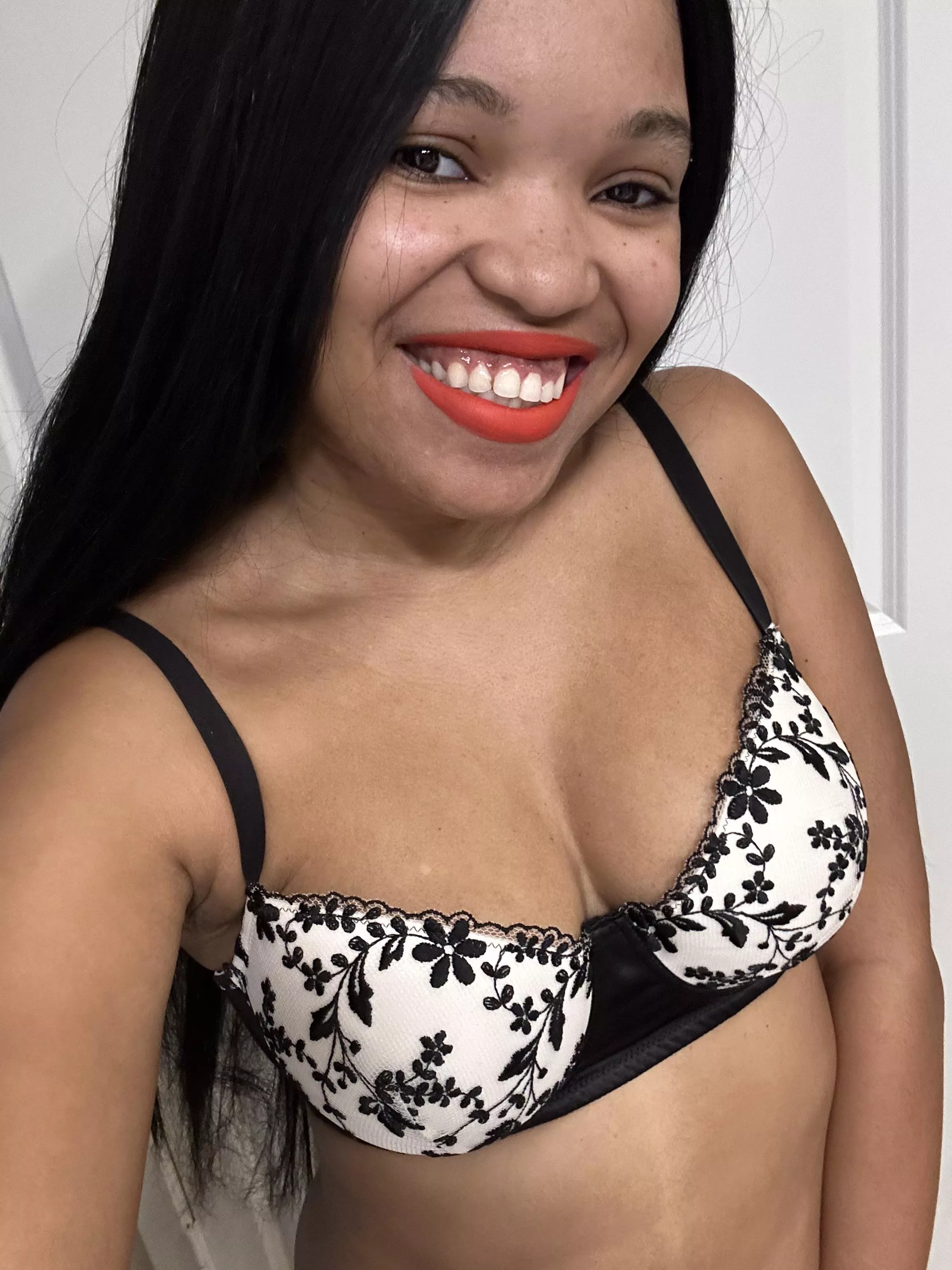 React for a free nude, I dare you