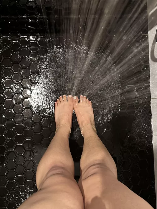 Right now they’re being showered by water. But I wish they were being showered with kisses 🥺