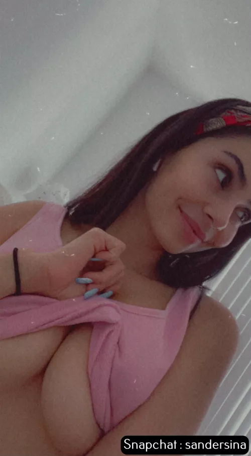 Senpaiii I can’t sleep, I need someone to fuck me rough rn 😭