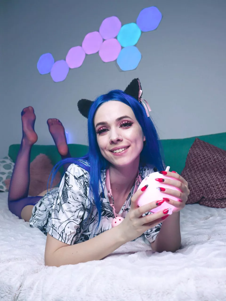 Such cute alt cat girl