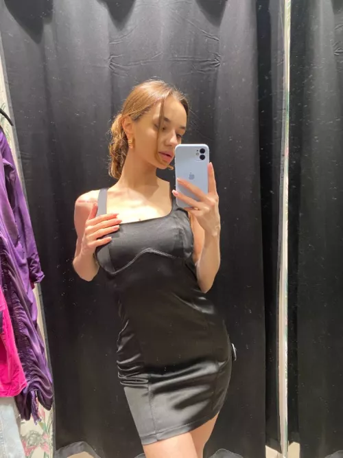 Sunbeams cover me and give me an erotic mood