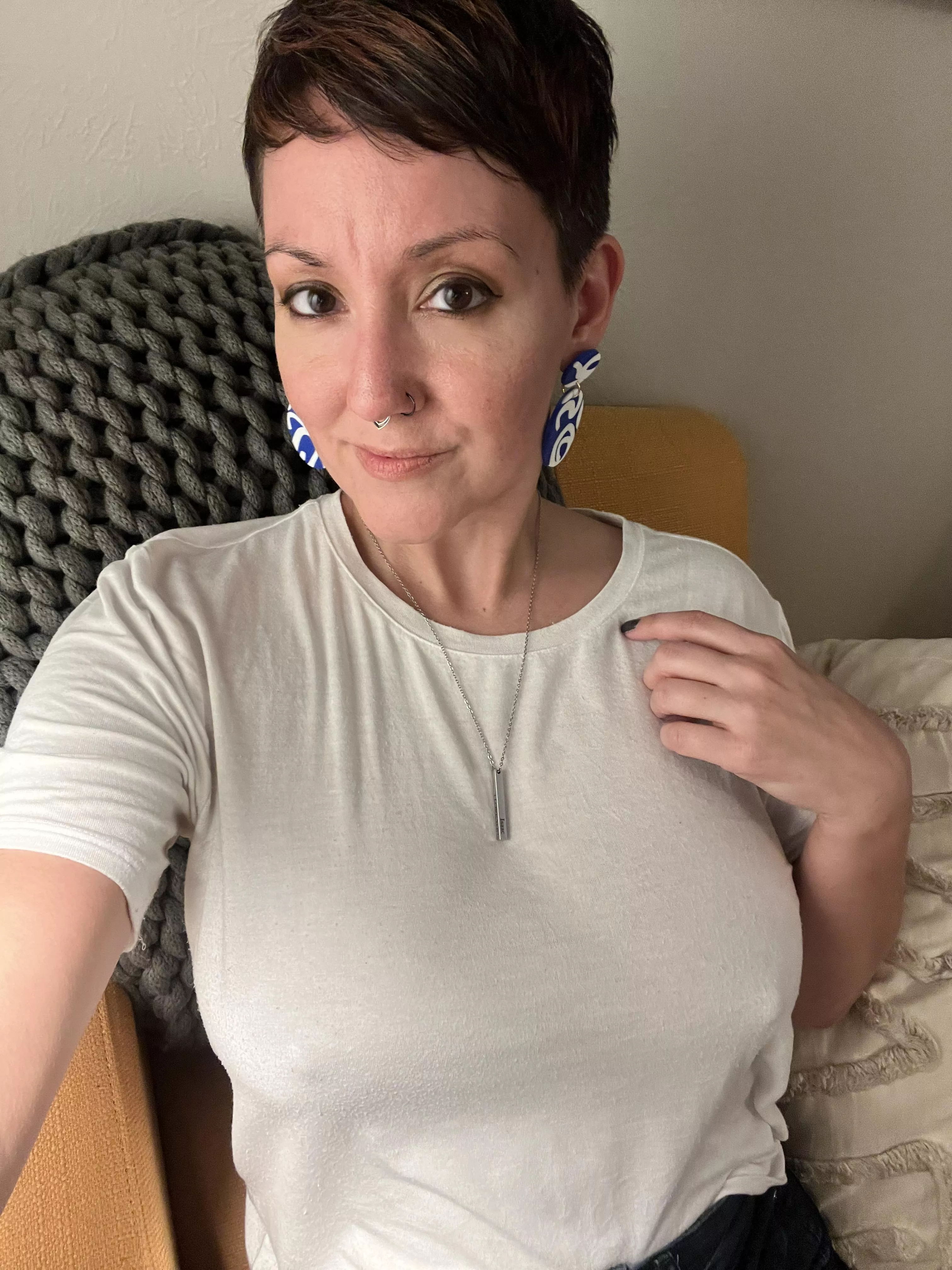 Temperatures dropped so I'm a little extra perky