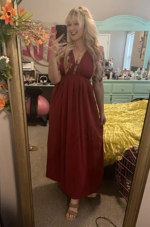 The dancing emoji irl lol