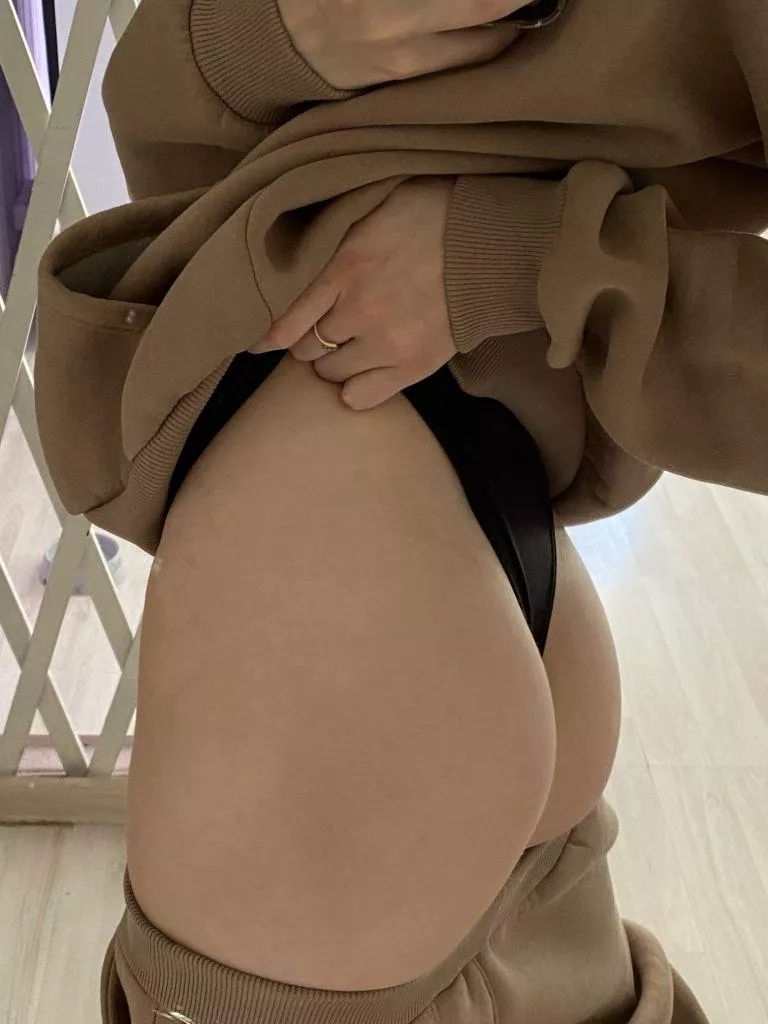 Want to be licked me from ass to feet