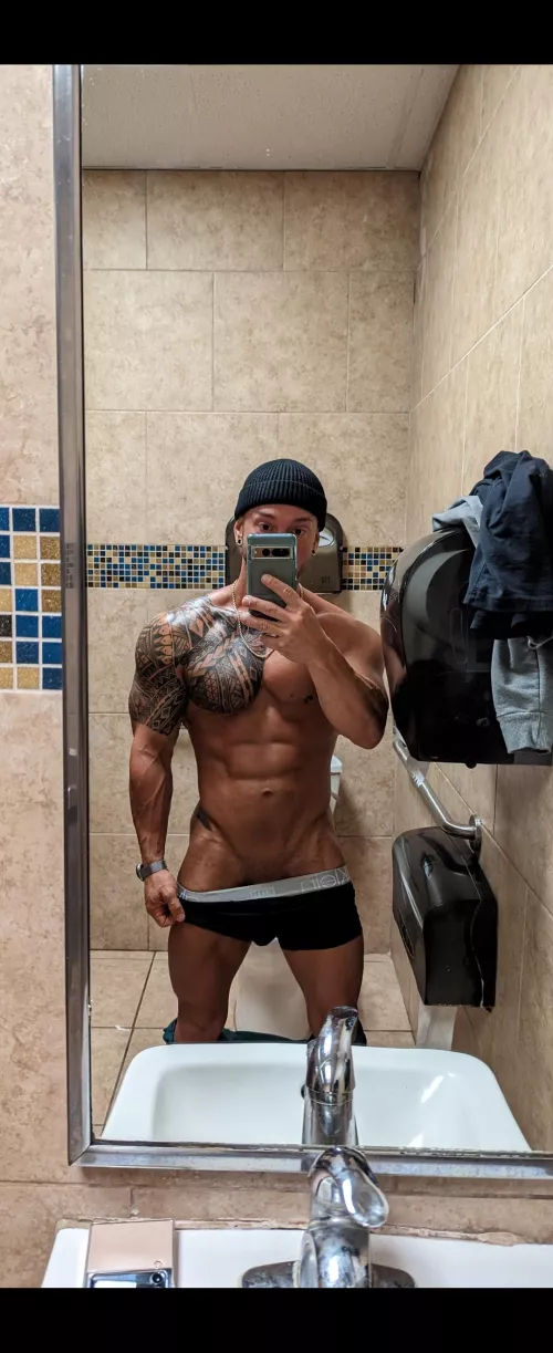 Was told this was a hot pic, so why not share [m]