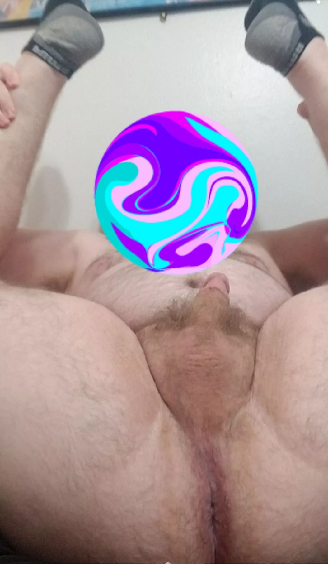 Your cock looks cold... You should warm it up... (Cub)