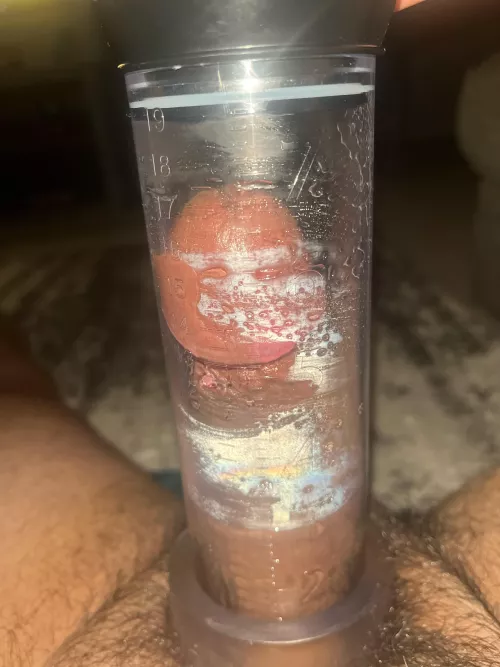 10 min in!! Another pump sesh!!! Gonna have a big ass donut for work tomorrow 🍩