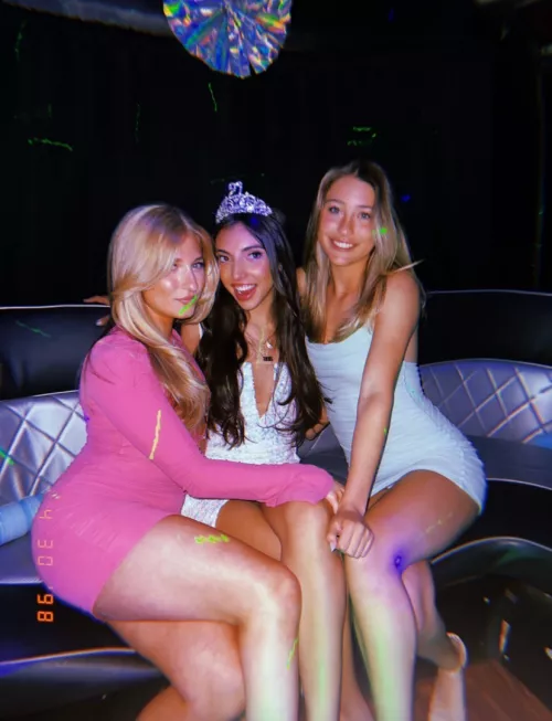 blondes or brunette?