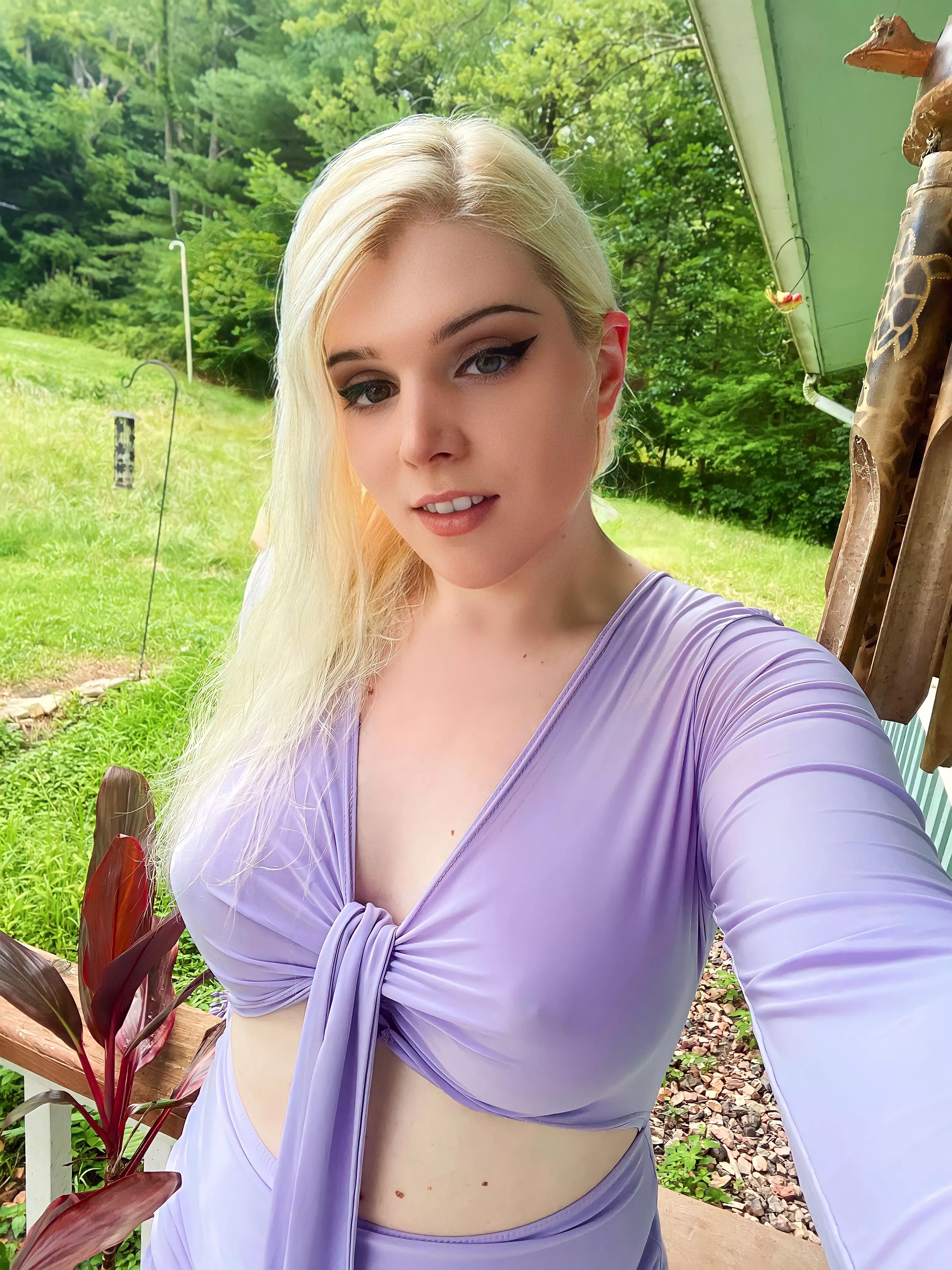 Chubby tgirl princess 🥰